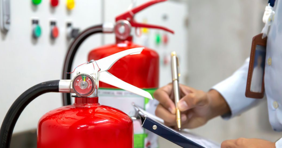 5 Peças de equipamento de segurança contra incêndio que você precisa para o seu negócio